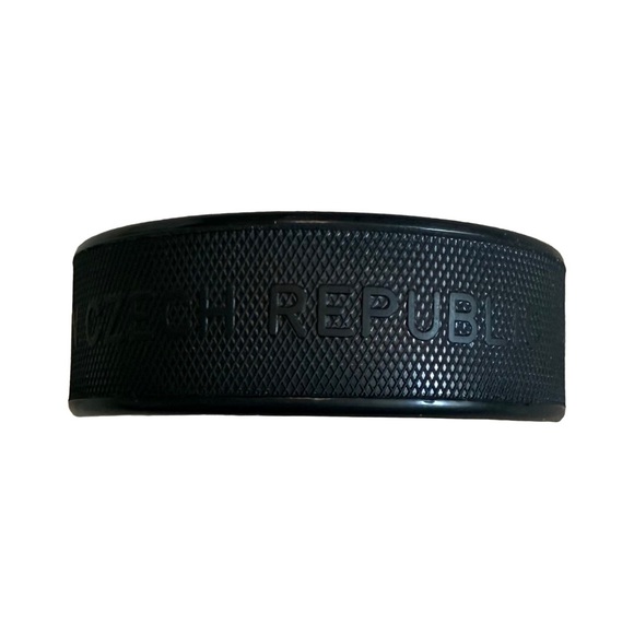 DONALD TRUMP 2020 CAMPAIGN MAKE AMERICA SKATE AGAIN PROMOTIONAL HOCKEY PUCK - Picture 2 of 3